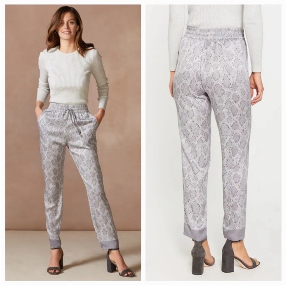 J. McLaughlin Pants - NWT J.McLaughlin Tia Pants Grey Desert Scale size Medium